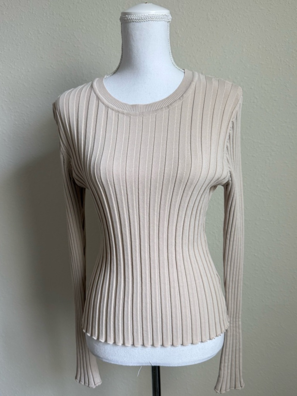 DISSH Ribbed Long-Sleeve Crewneck Top - Cream